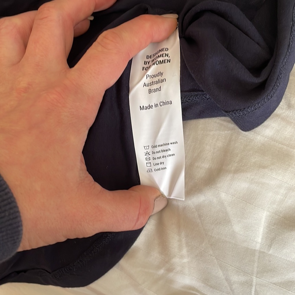 Angel Maternity Swing Maternity/Nursing Tank nwot size s navy blue - Picture 8 of 11